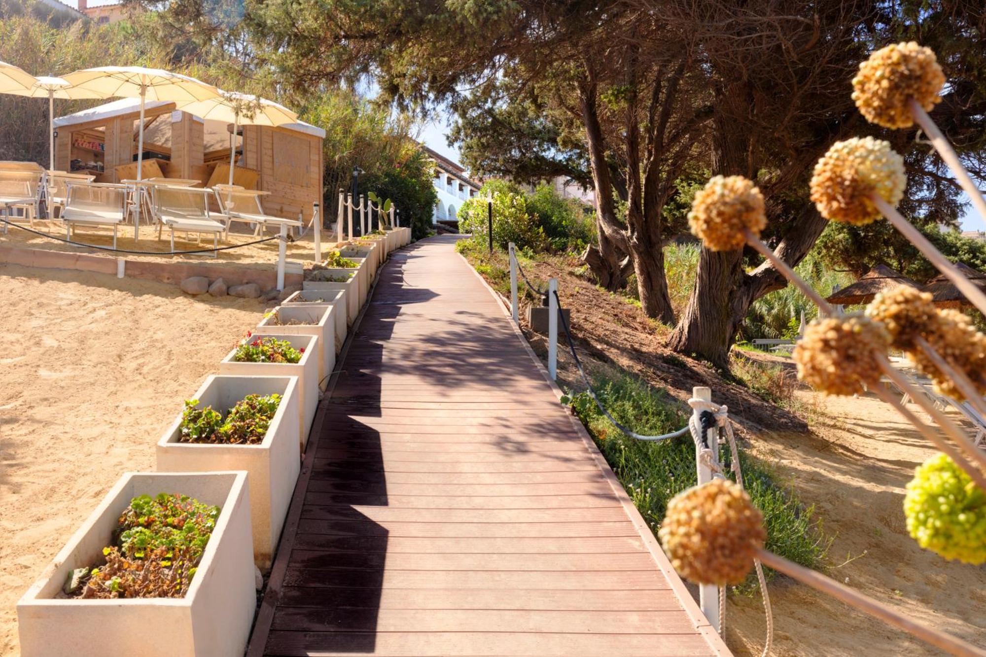 Hotel Moresco Santa Teresa Gallura Bagian luar foto